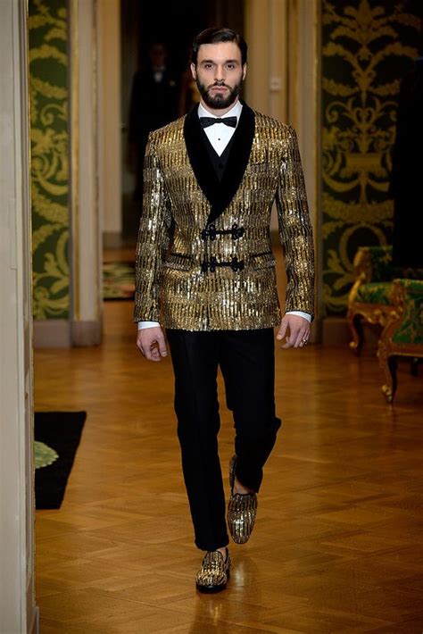 trajes dolce gabbana hombre precio|dolce and gabbana evening dresses.